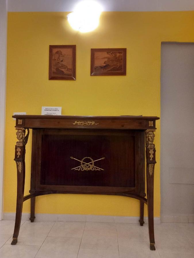 Santa Chiara Home Spaccanapoli 外观 照片